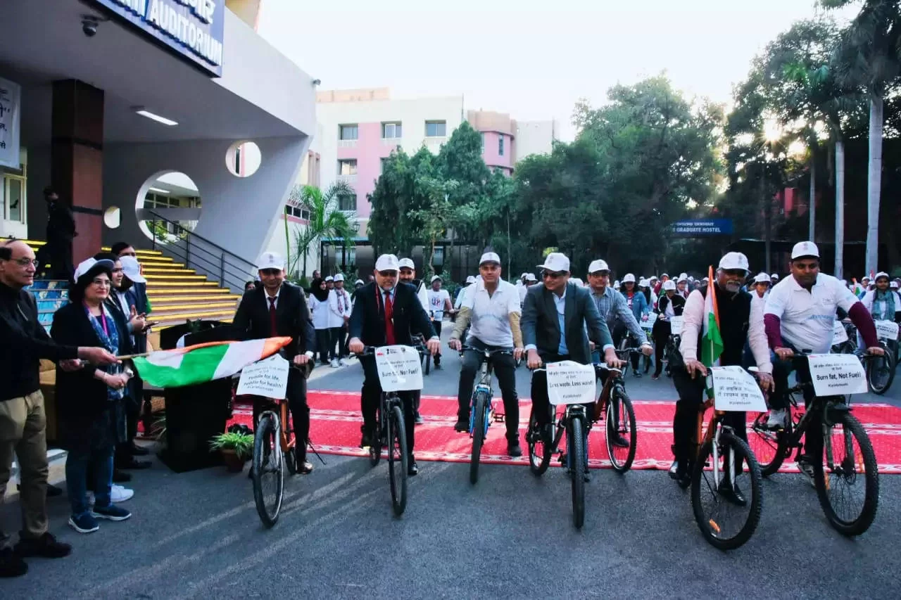 MoHFW organises ‘Cycle for Health’ promoting the physical, and mental well-being of citizens, Health News, ET HealthWorld